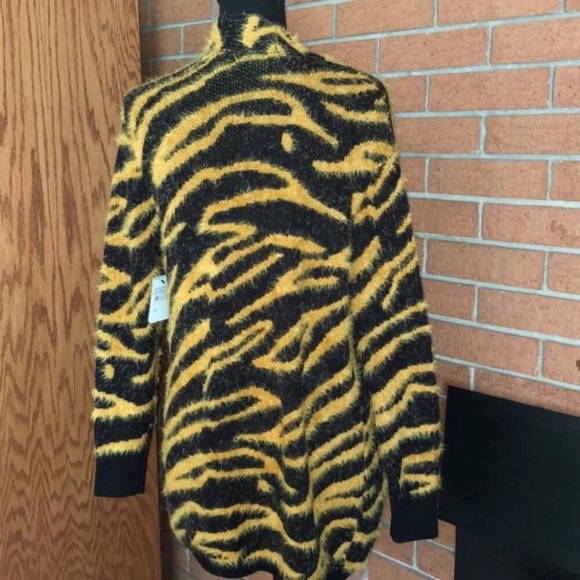 💛SUSINA💛FUZZY OPEN FRONT CARDIGAN ZEBRA STRIPE💛 - Picture 5 of 8